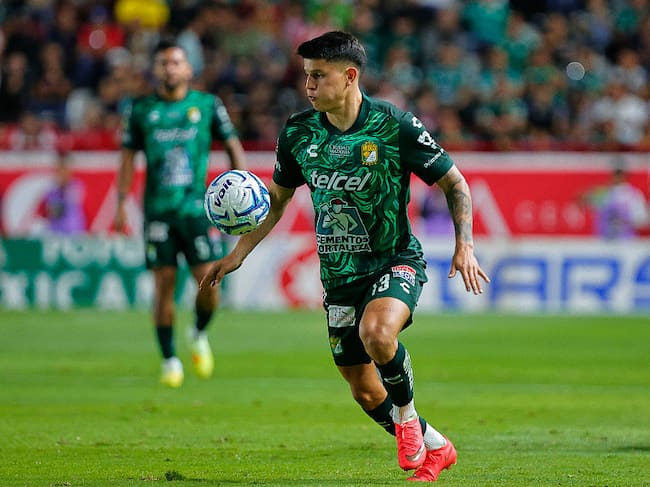 Daniel Arcila consigue impresionante marca con León en la Liga MX y toca la puerta de la Selección. (Photo by Luis Cano/Jam Media/Getty Images)