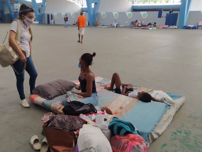 Inicia entrega de ayudas a damnificados por las lluvias en Cartagena