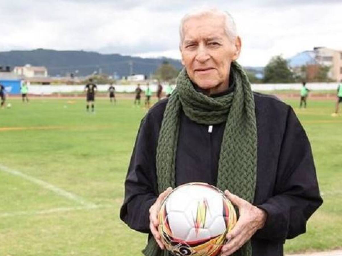 Homenaje a Héctor 'El Zipa' González