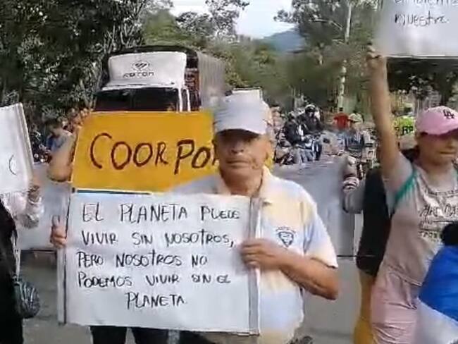 Protesta en la vía Cúcuta - Chinácota.