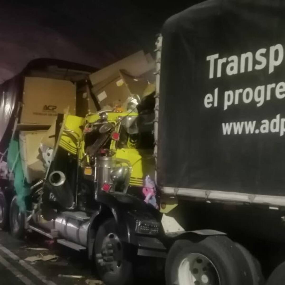 Primer accidente de tránsito dentro del túnel de la línea