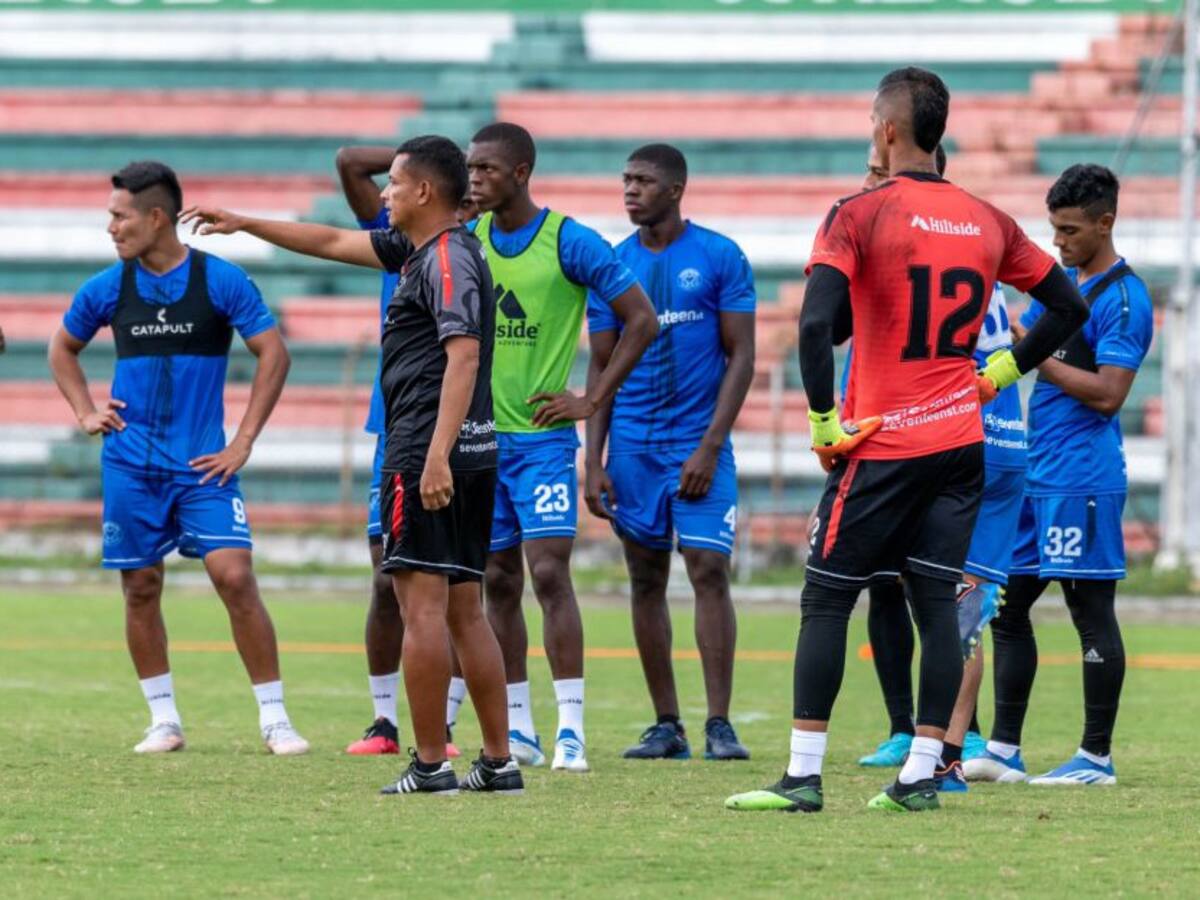 César Torres, el cuarto técnico que cae en el presente campeonato