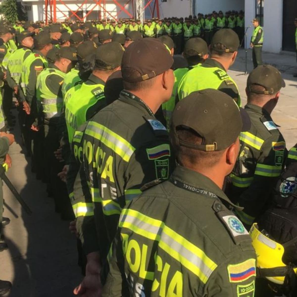 200 policías refuerzan seguridad en la feria de Bucaramanga