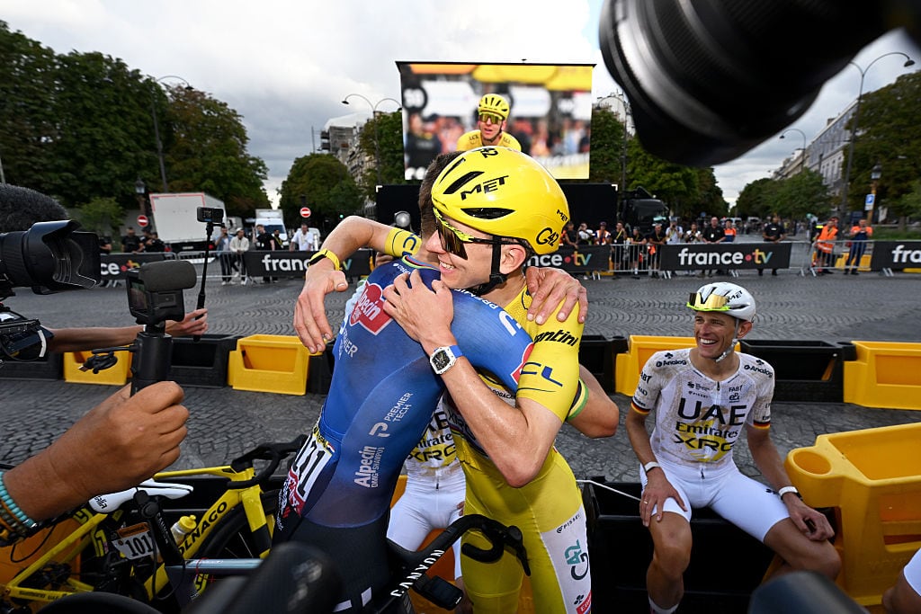 Van der Poel gana la etapa 21 y Pogačar se corona campeón del Tour de Francia: resumen(Photo by Dario Belingheri/Getty Images)