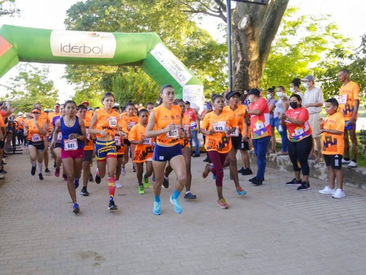 Mil atletas de todo el país participaron en la carrera Mompox 10K