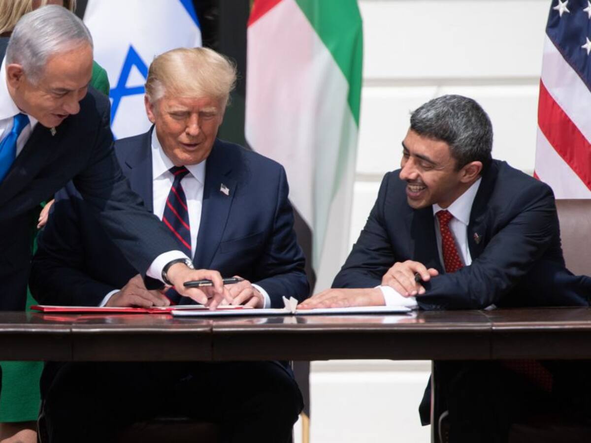 Israel, Baréin y Emiratos Árabes Unidos firman la paz