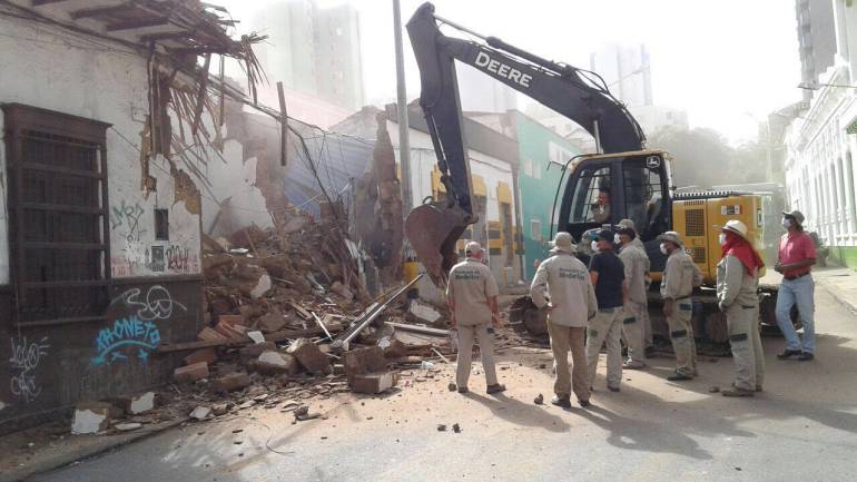 Viviendas destruidas en la calle Caracas de Medellín