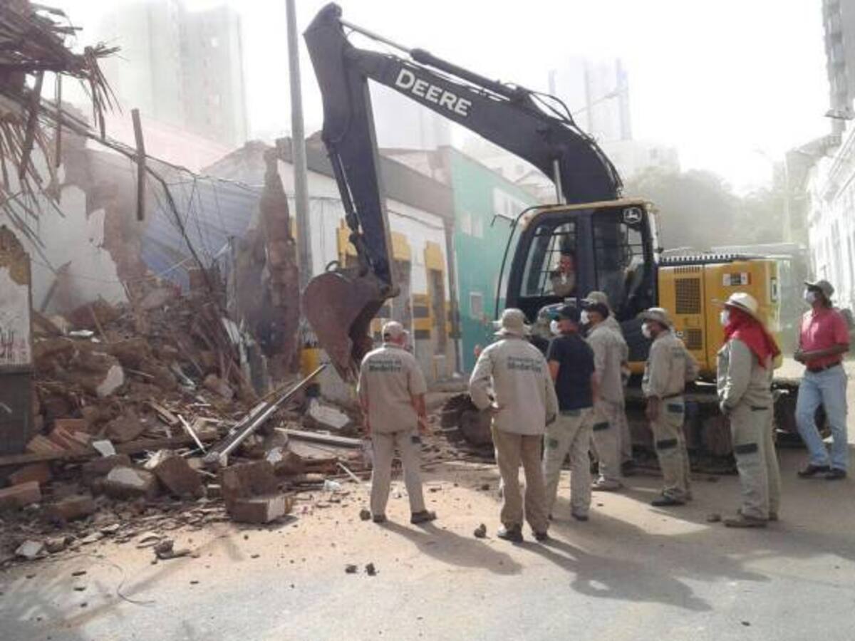 Dos viviendas de extinción de dominio fueron demolidas en Medellín