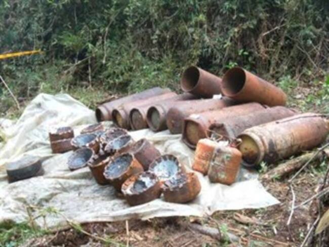 Desactivados diez cilindros bomba listos para ser detonados en Chaguaní, Cundinamarca