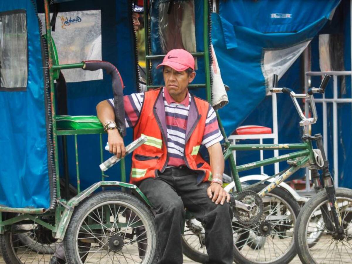 Alcaldesa de Bogotá pide que se saque de circulación a los bicitaxis en Bosa
