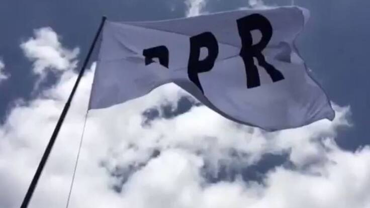 A las doce del día se izó la bandera del Pacto por el respeto