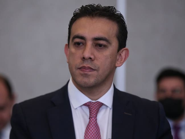 Fiscalía abre indagación preliminar contra el registrador nacional Alexander Vega por el caso Indra