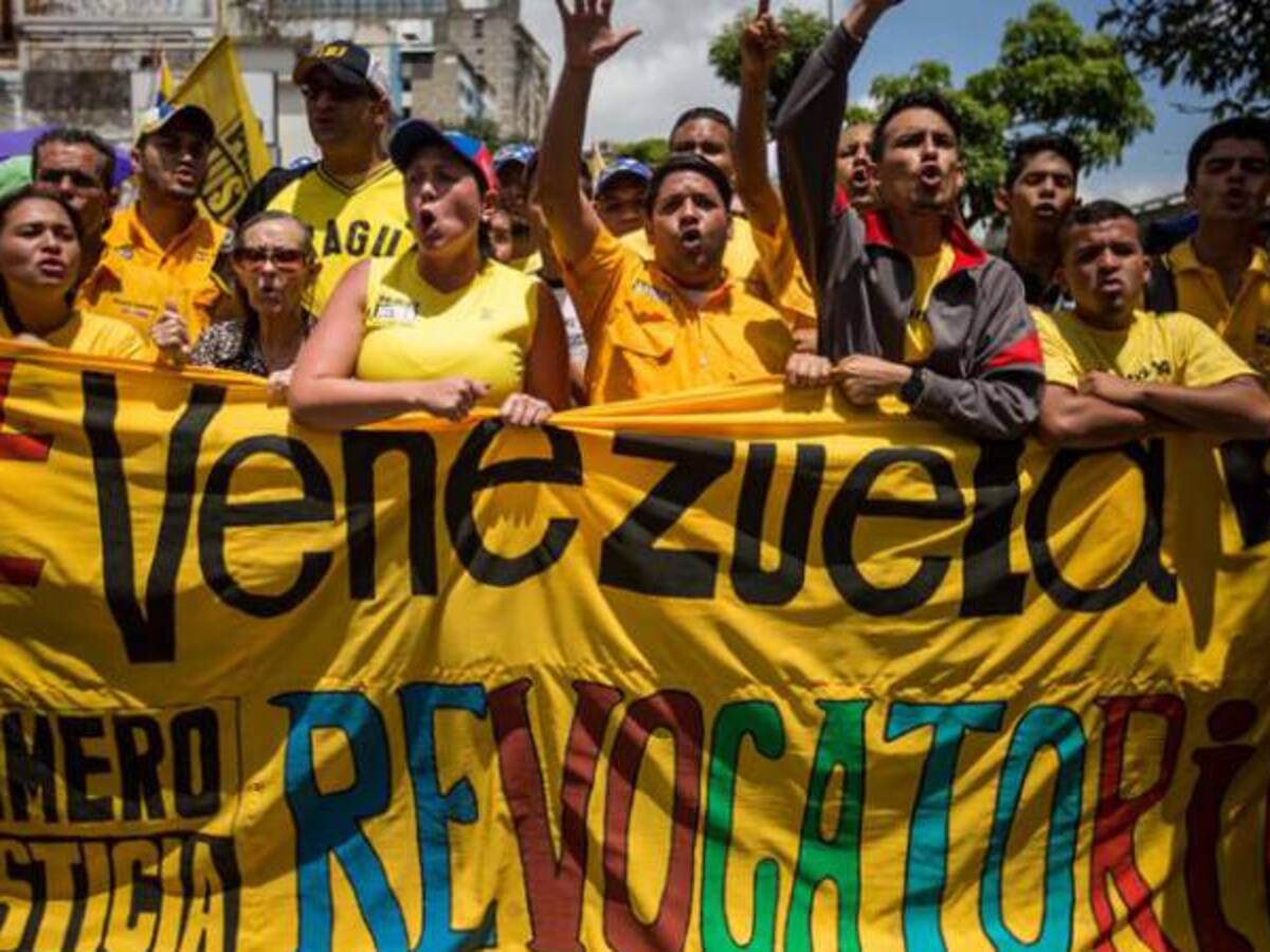 Venezuela necesita cambio en sus políticas para solucionar crisis de alimentos: Moisés Naim