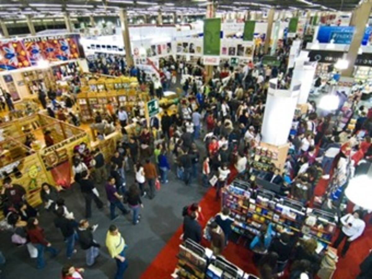 La ciudad de Guadalajara se vuelca en su Feria del Libro, única en el mundo