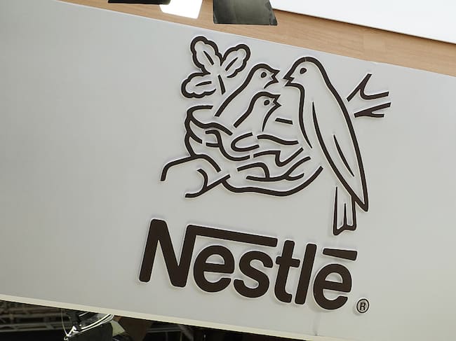 Logo de Nestlé. Foto: Sheldon Cooper / SOPA Images / LightRocket via Getty Images