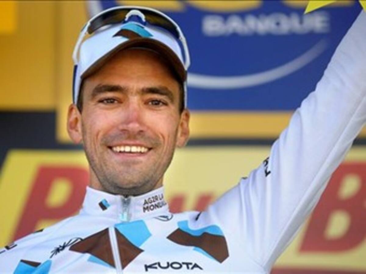 Victoria del local Riblon en la etapa 14 del Tour de Francia que domina Andy Schleck