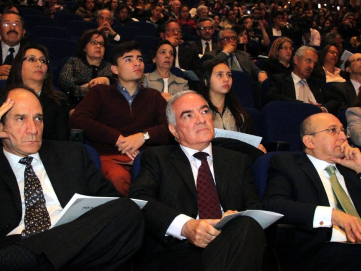 El 75% de contratos con recursos de regalías se entregan “A dedo”: Contraloría