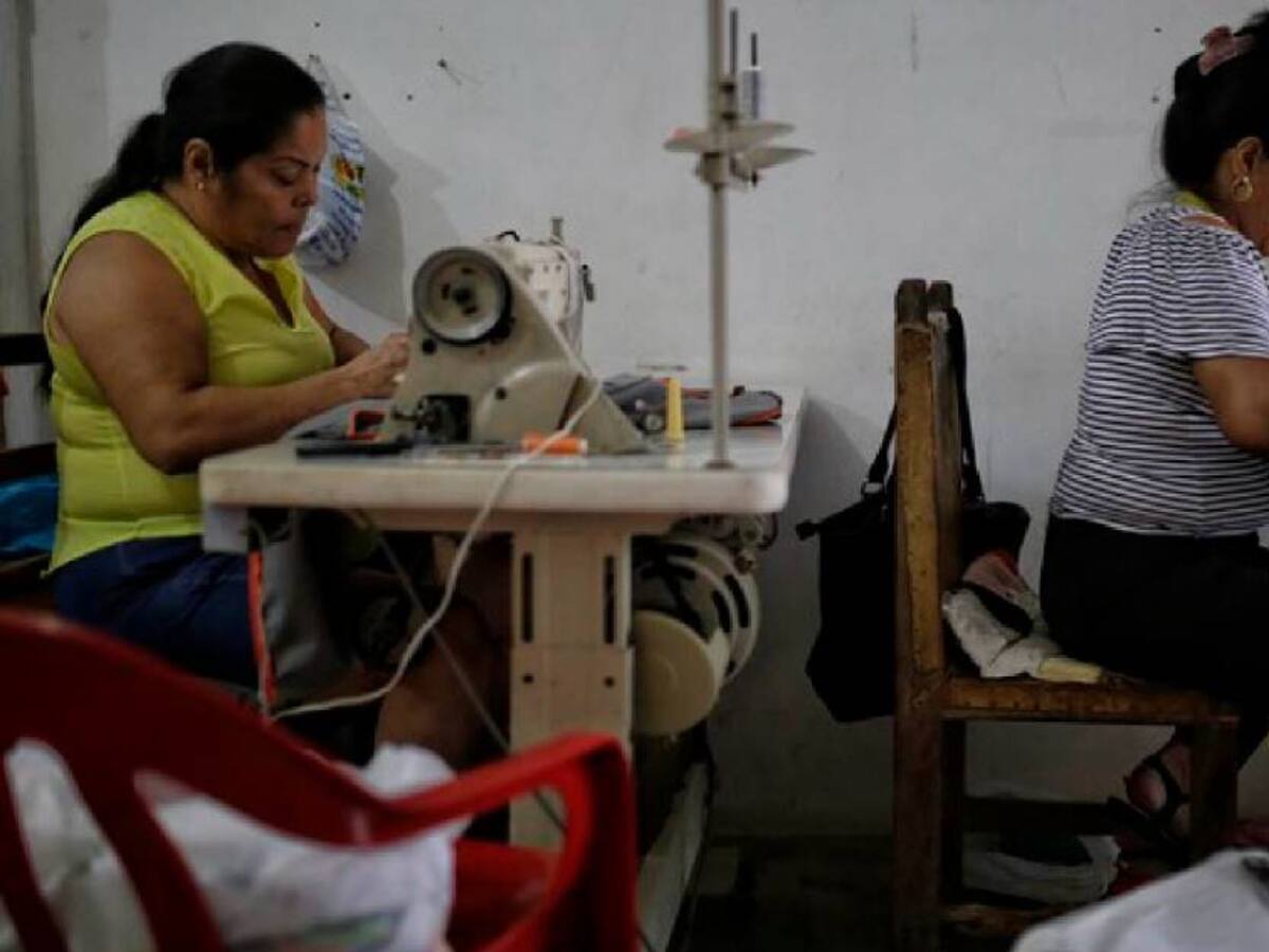 Cursos de emprendimiento para mujeres víctimas del conflicto armado