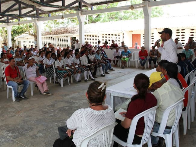 Gobernación de Bolívar cumplió con nombramiento de 15 docentes en Tiquisio