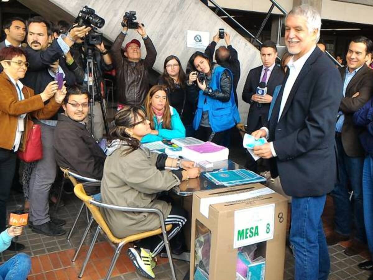 Peñalosa invitó a bogotanos a votar temprano por el futuro de la ciudad