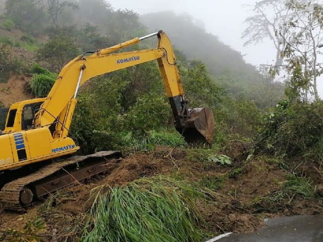Cierre de la vía Manizales - Medellín sector La Trinidad por deslizamiento