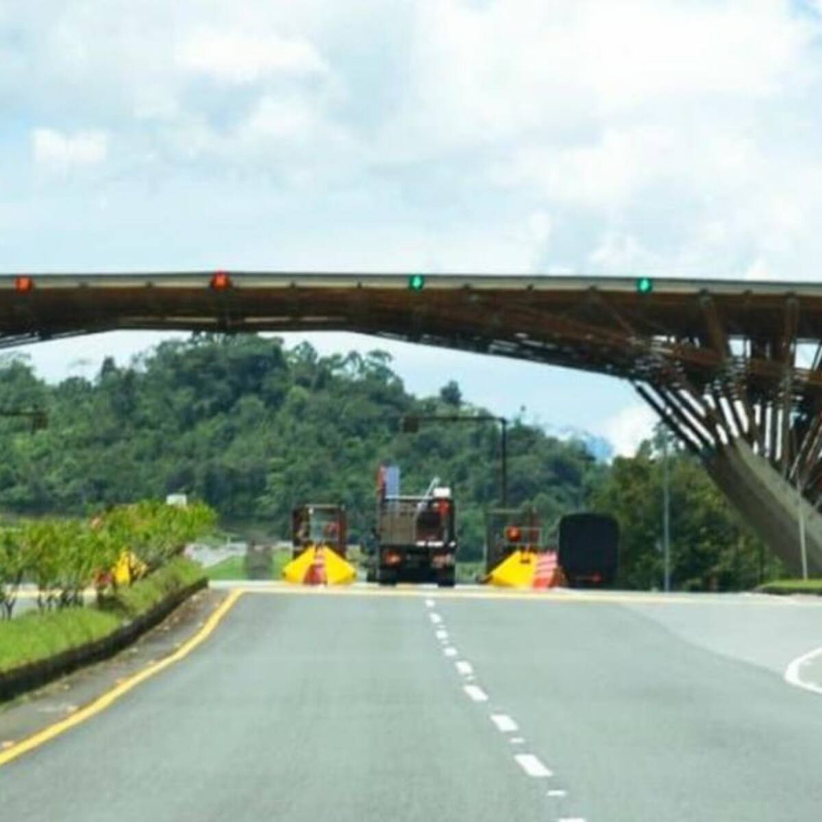 Incremento del 3.80% en los peajes de autopistas del café