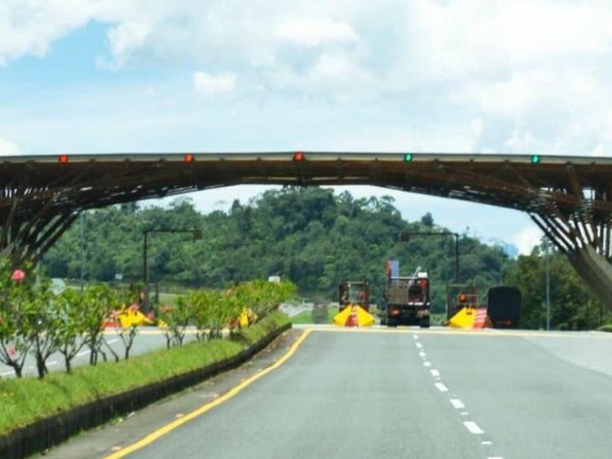 Incremento del 3.80% en los peajes de autopistas del café