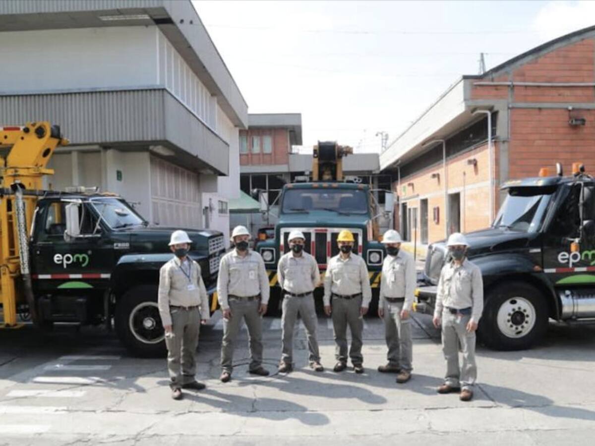 EPM envía equipos para la recuperar la energía eléctrica en Providencia