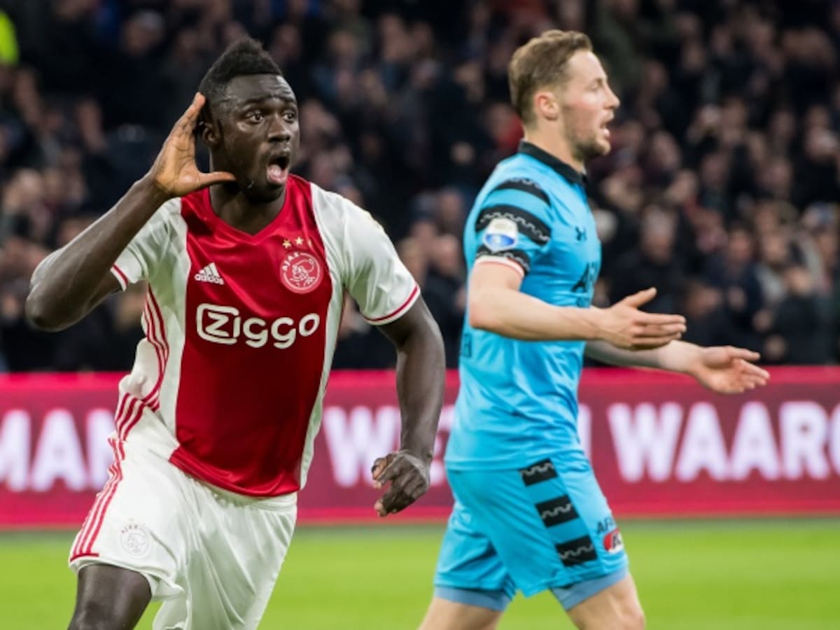Ajax rechaza 40 millones de euros por Dávinson Sánchez