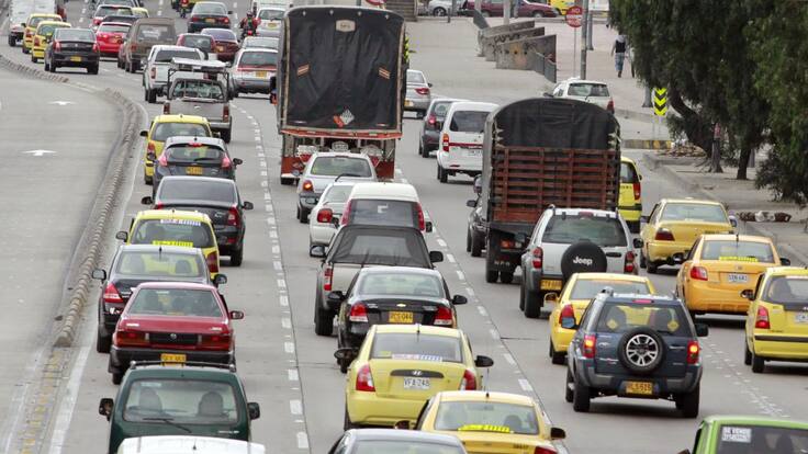 “Pico y Placa es una solución a corto plazo”: experto en movilidad