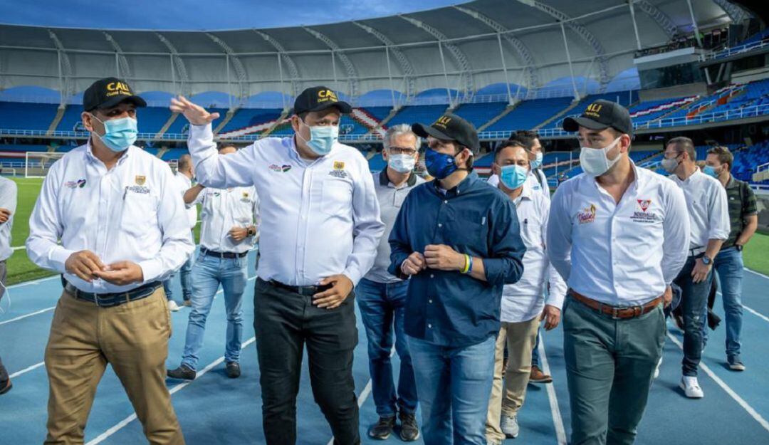 Estadio Pascual Guerrero, visita del ministro de Deporte