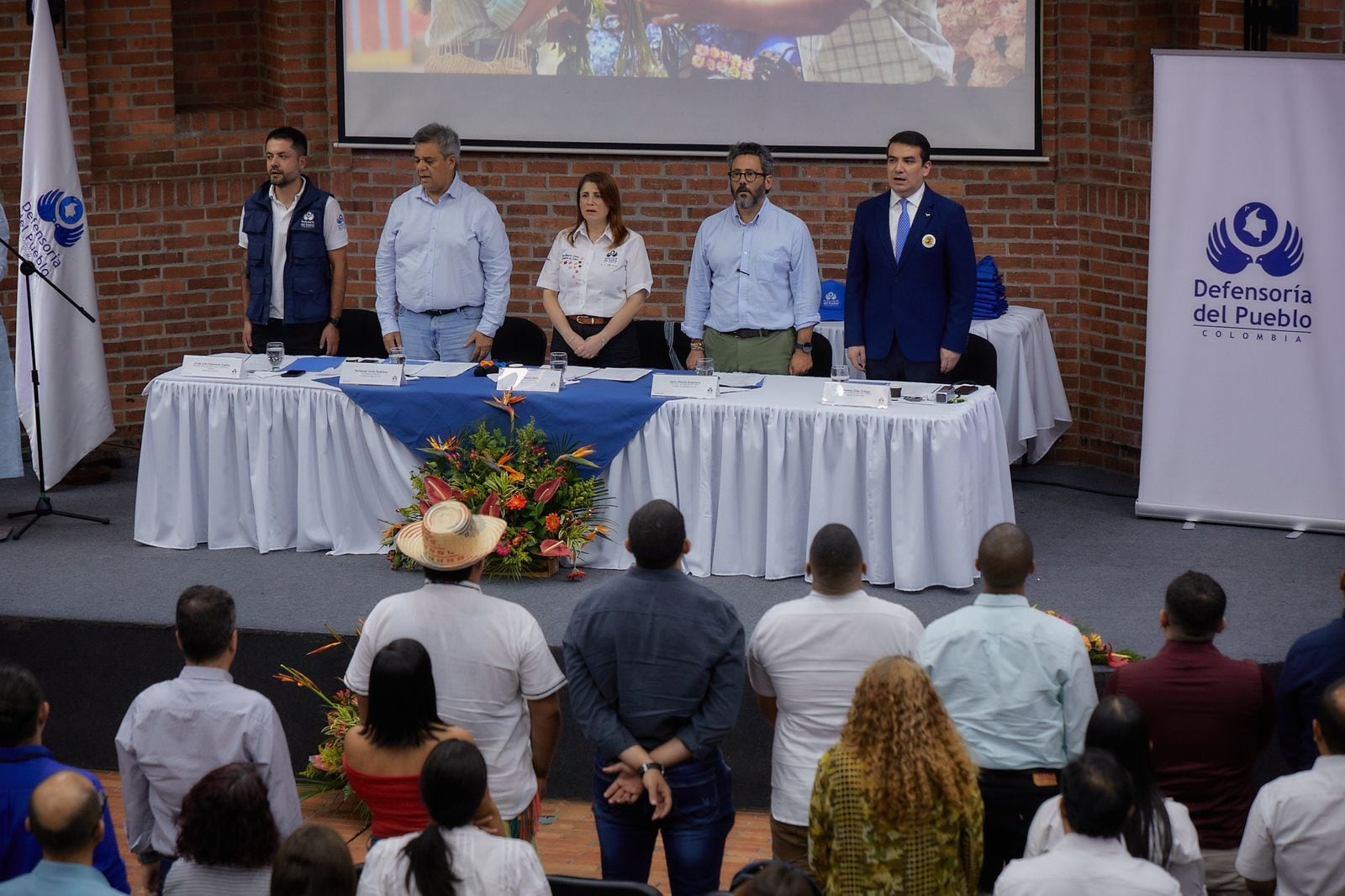 Lanzamiento del programa de la Defensoría del Pueblo que busca darle su primer trabajo a los abogados recién graduados