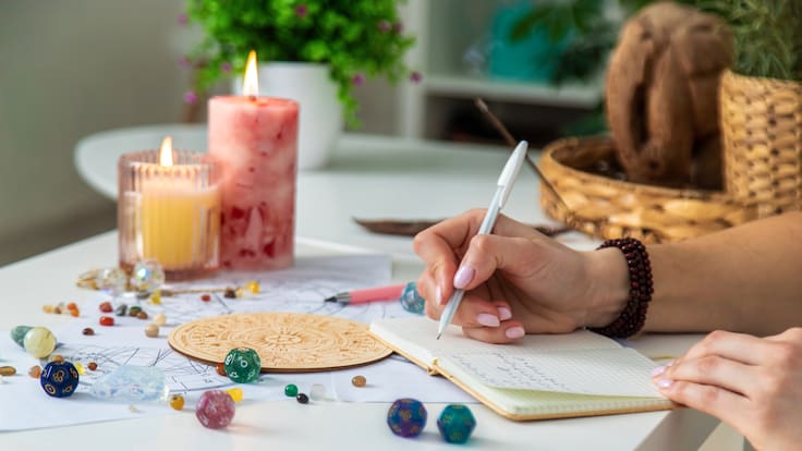 ¿Cómo integrar en nuestro hogar la astrología para reflejar la esencia de quiénes somos?