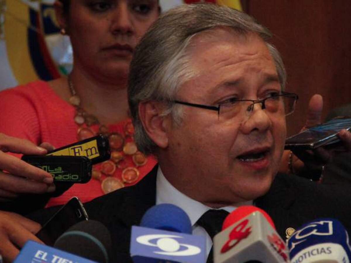 Corte pide al Senado que decida en el caso de Malo
