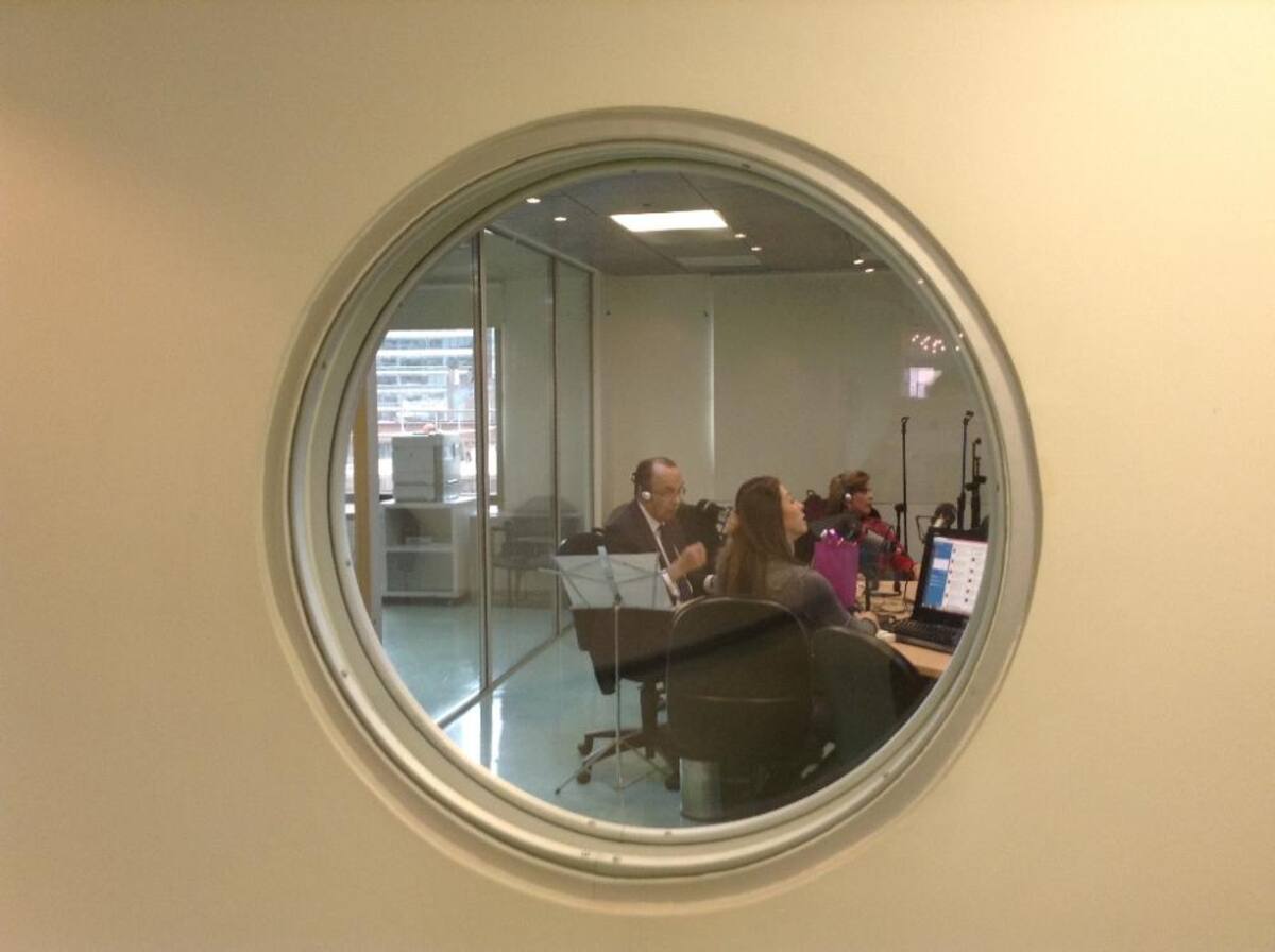 En un ambiente de nostalgia el equipo de Caracol se une para decir una vez más #GraciasPelaez.