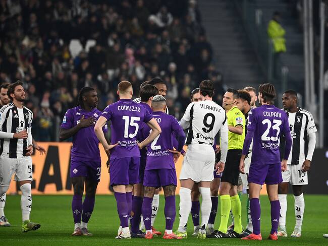 Se detuvo el duelo entre Juventus y Fiorentina por cánticos racistas. (Photo by ISABELLA BONOTTO/AFP via Getty Images)