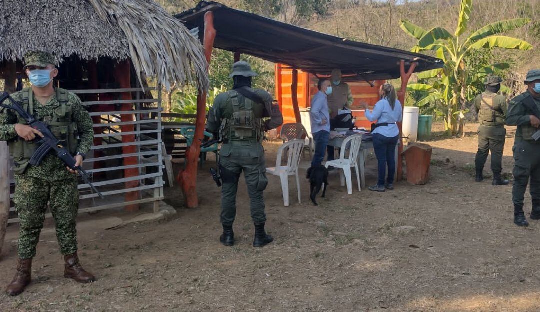 La institución garantiza que funcionarios de la Unidad de Restitución de Tierras puedan acceder a las zonas donde se realiza la devolución de parcelas