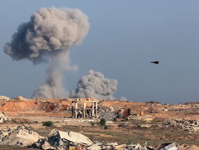 Los bombardeos de Israel en el norte y centro de la Franja de Gaza dejaron numerosos muertos, incluyendo los seis miembros de una familia.
(Foto: Jack GUEZ / AFP)