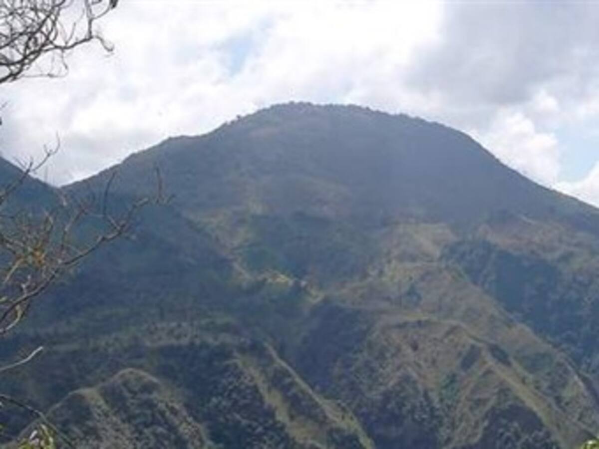 Cambian a amarilla alerta en volcanes Chiles y Cerro Negro en sur de Nariño