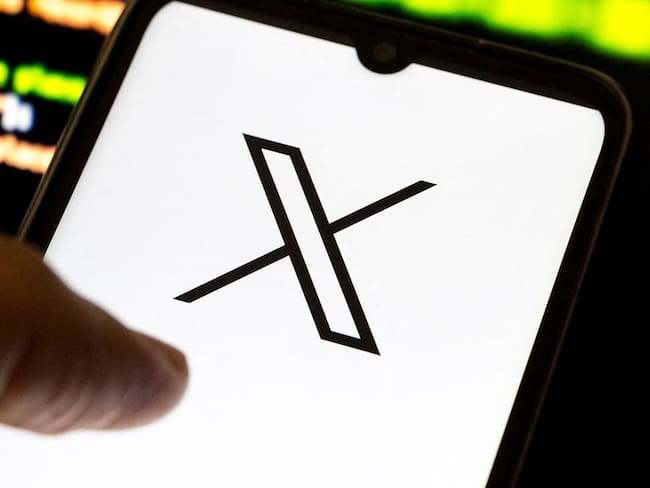 Red social X es nuevamente activada en Venezuela