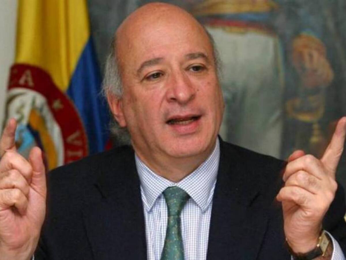 "Consejo de Estado reconoce legalidad con que había actuado Pretelt" abogado defensor