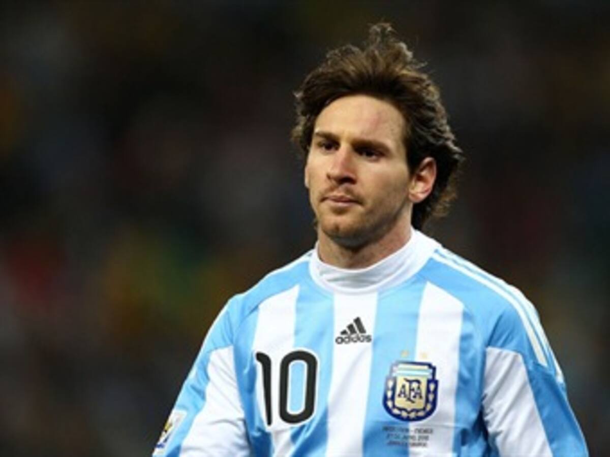 Argentina pone toda su fuerza ofensiva ante Uruguay