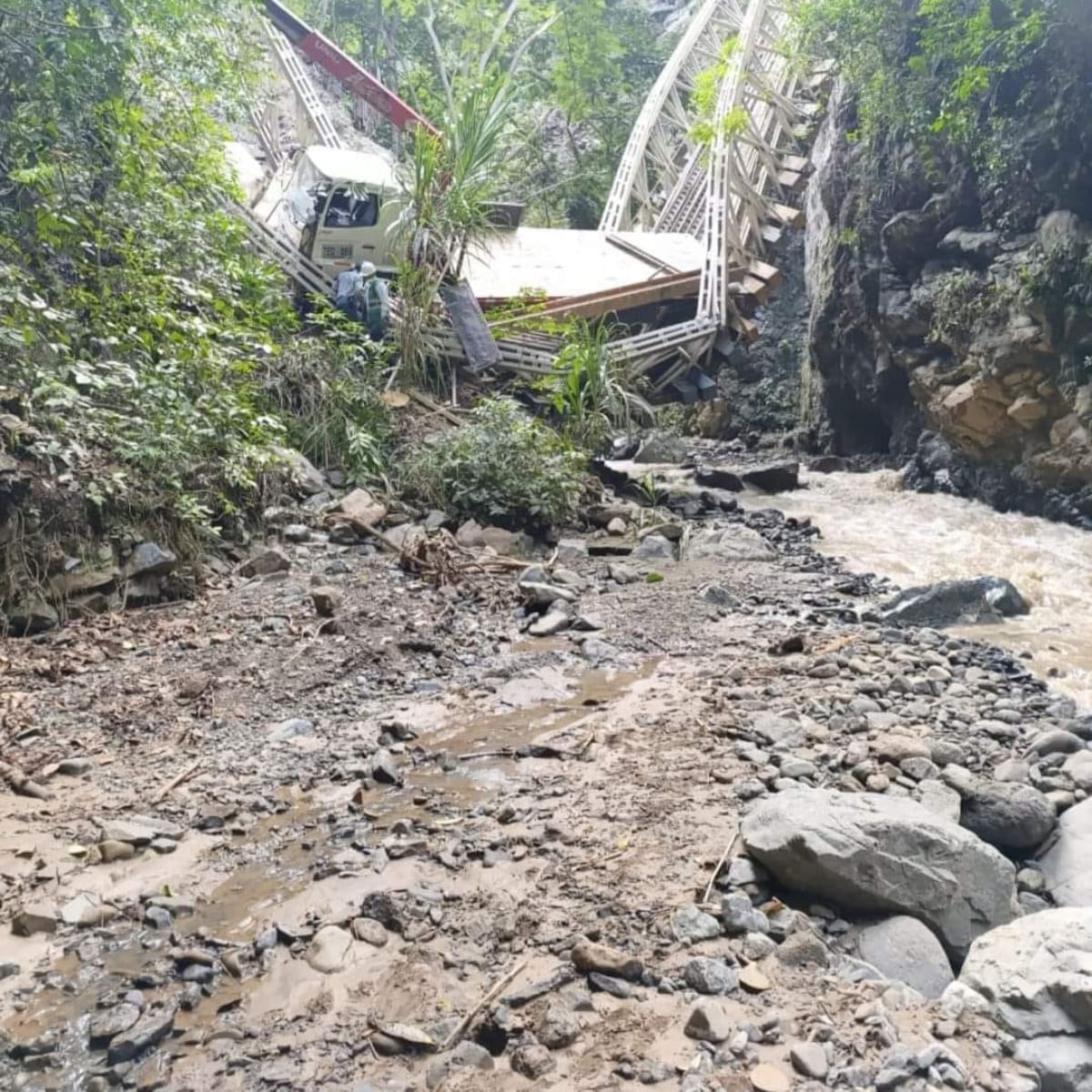 Dos trabajadores del Túnel del Toyo murieron en un accidente en Giraldo, Antioquia