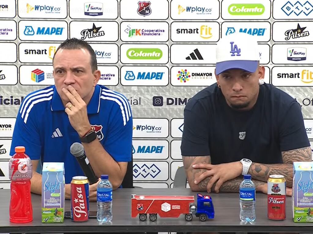 Alejandro Restrepo y Jarlan Barrera en rueda de prensa luego del empate con Santa Fe / Dimayor