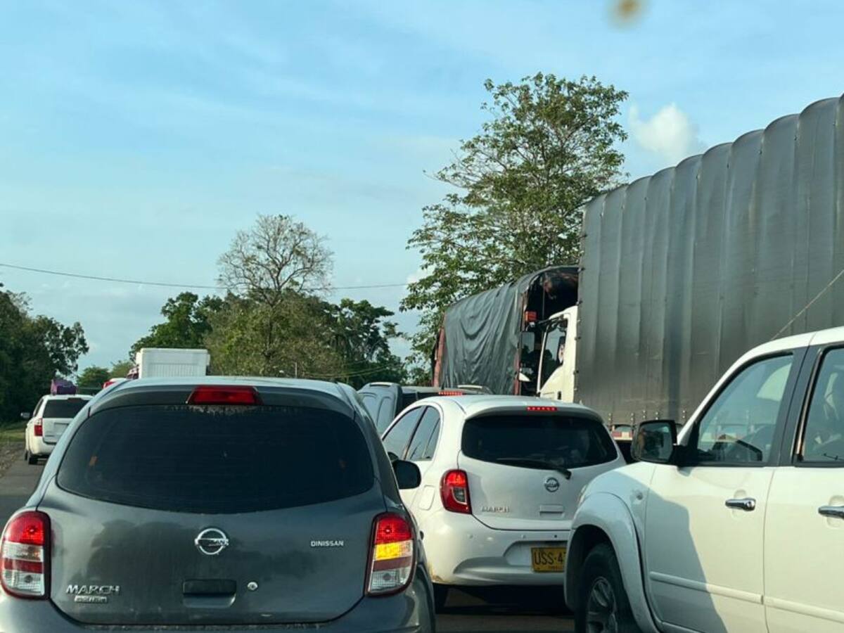 Trancones en el peaje de Gambote por demoras en cobros