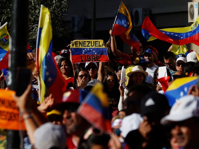 “Es poco lo que Colombia puede hacer”: excanciller sobre investidura de Nicolás Maduro en Venezuela