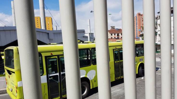 En vacaciones cambian las rutas del sistema Metrolínea