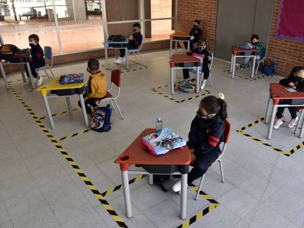 Colegios en Cundinamarca inician clases en alternancia académica