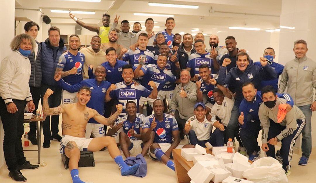 Jugadores de Millonarios festejan el paso a la final de la Liga Colombiana