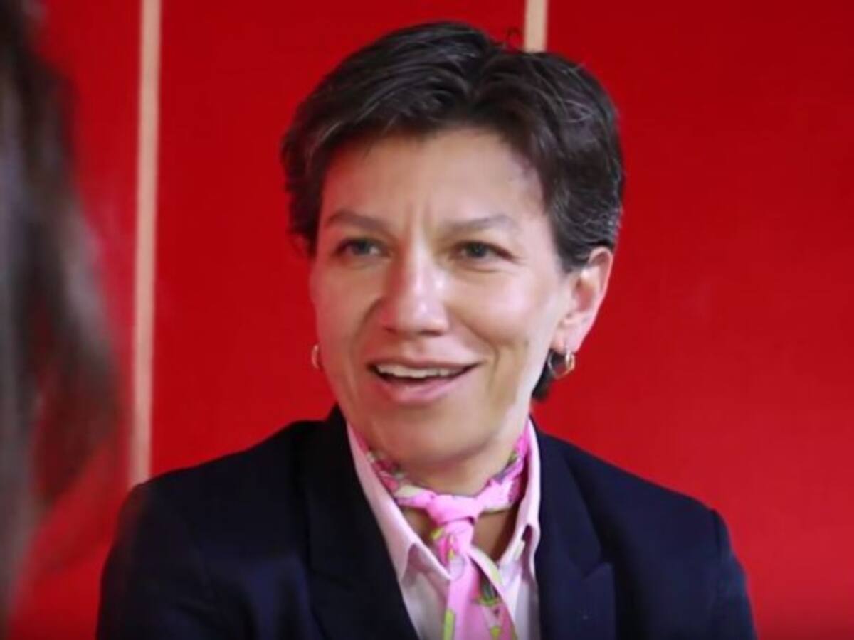 "Quiero casarme con Angélica y tener hijos con ella": senadora Claudia López
